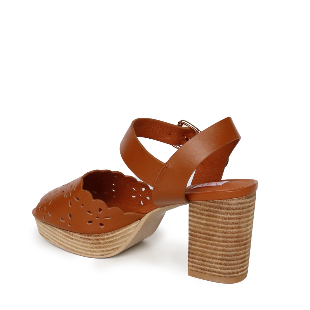 Gigi Heel