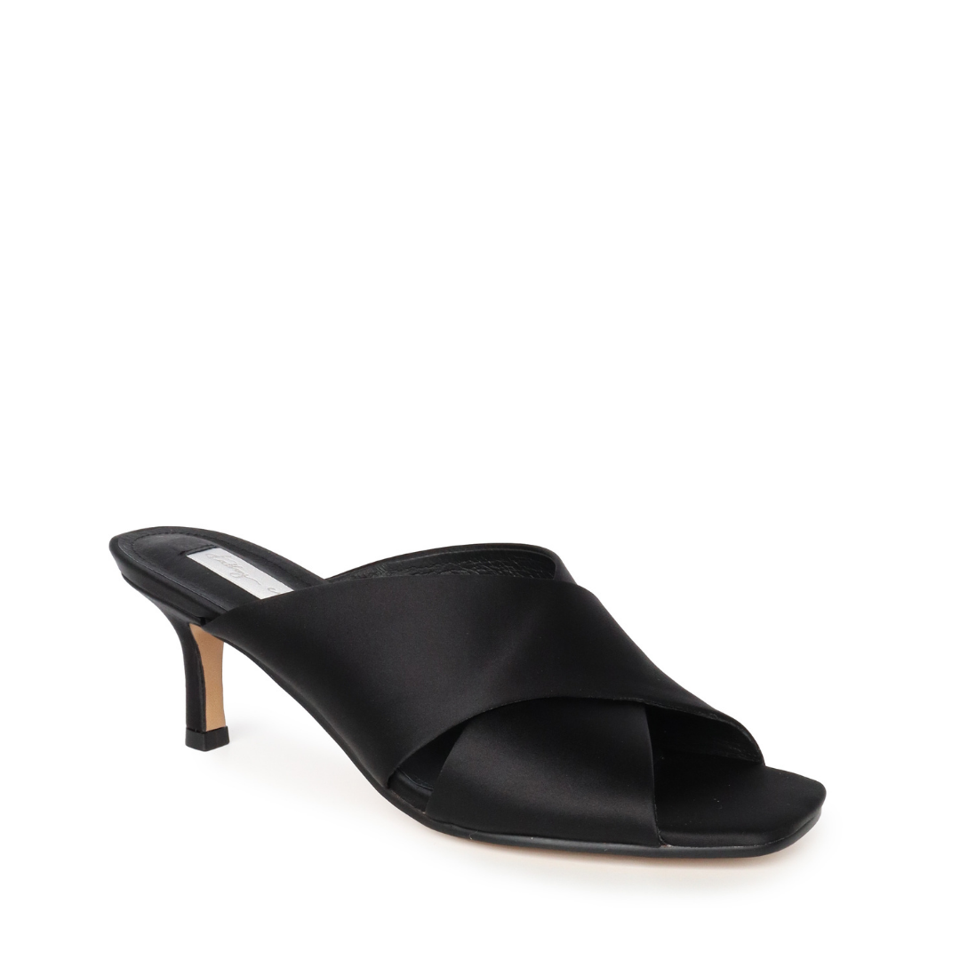 Lila Heel