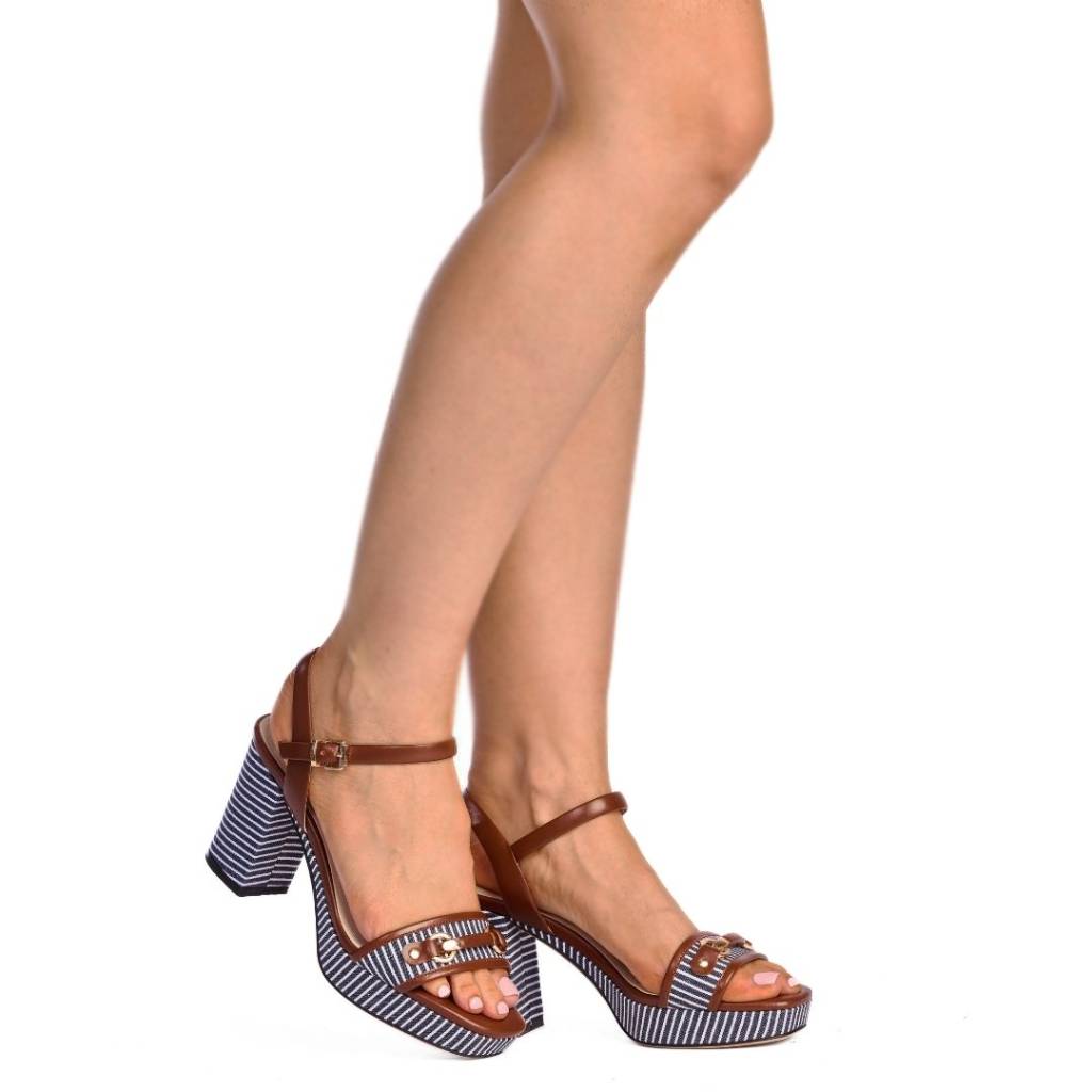Olivia Heel