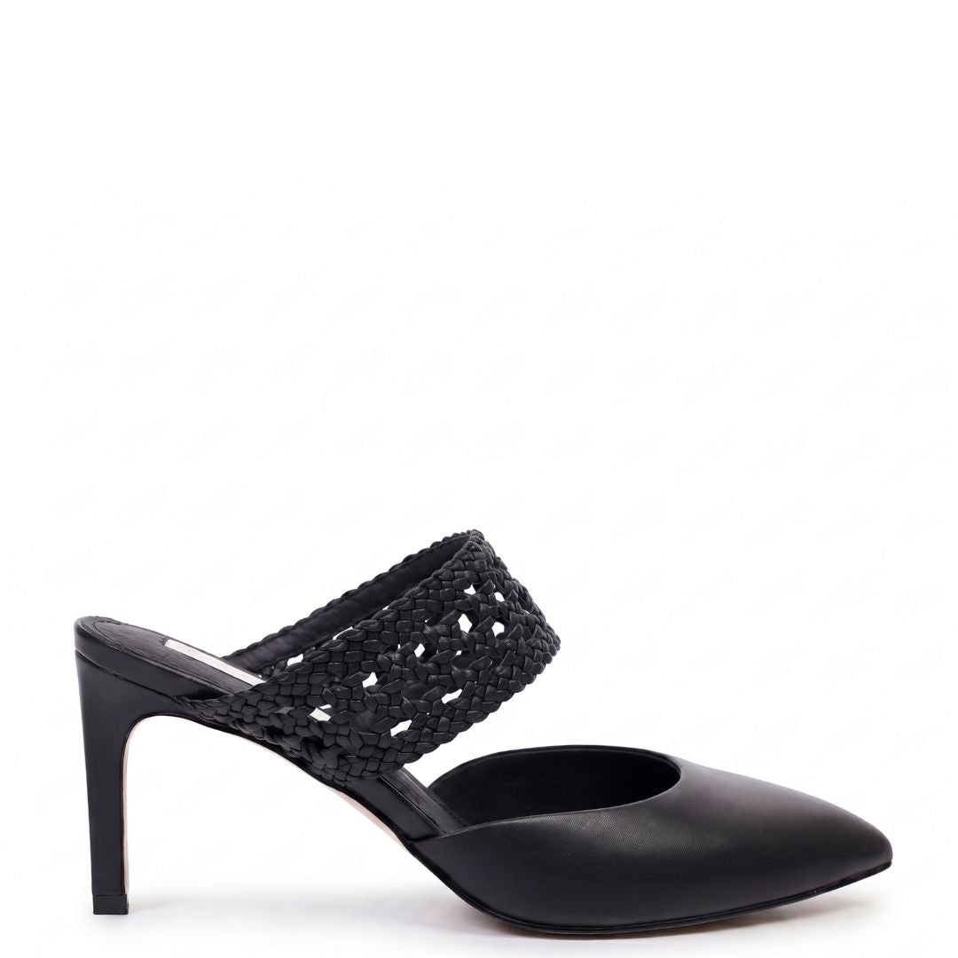 Antonia Heel