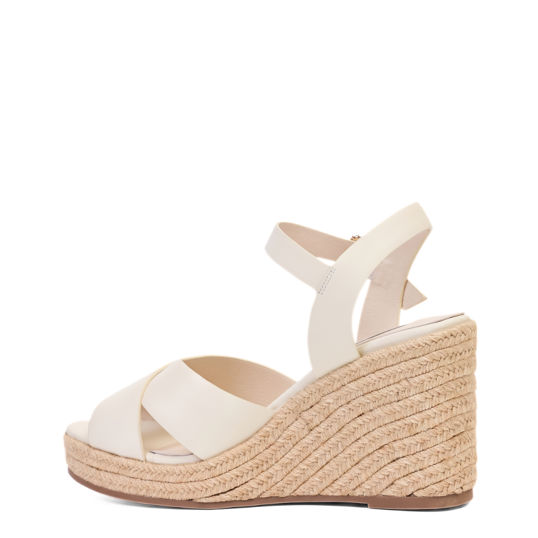 Gisele Wedge