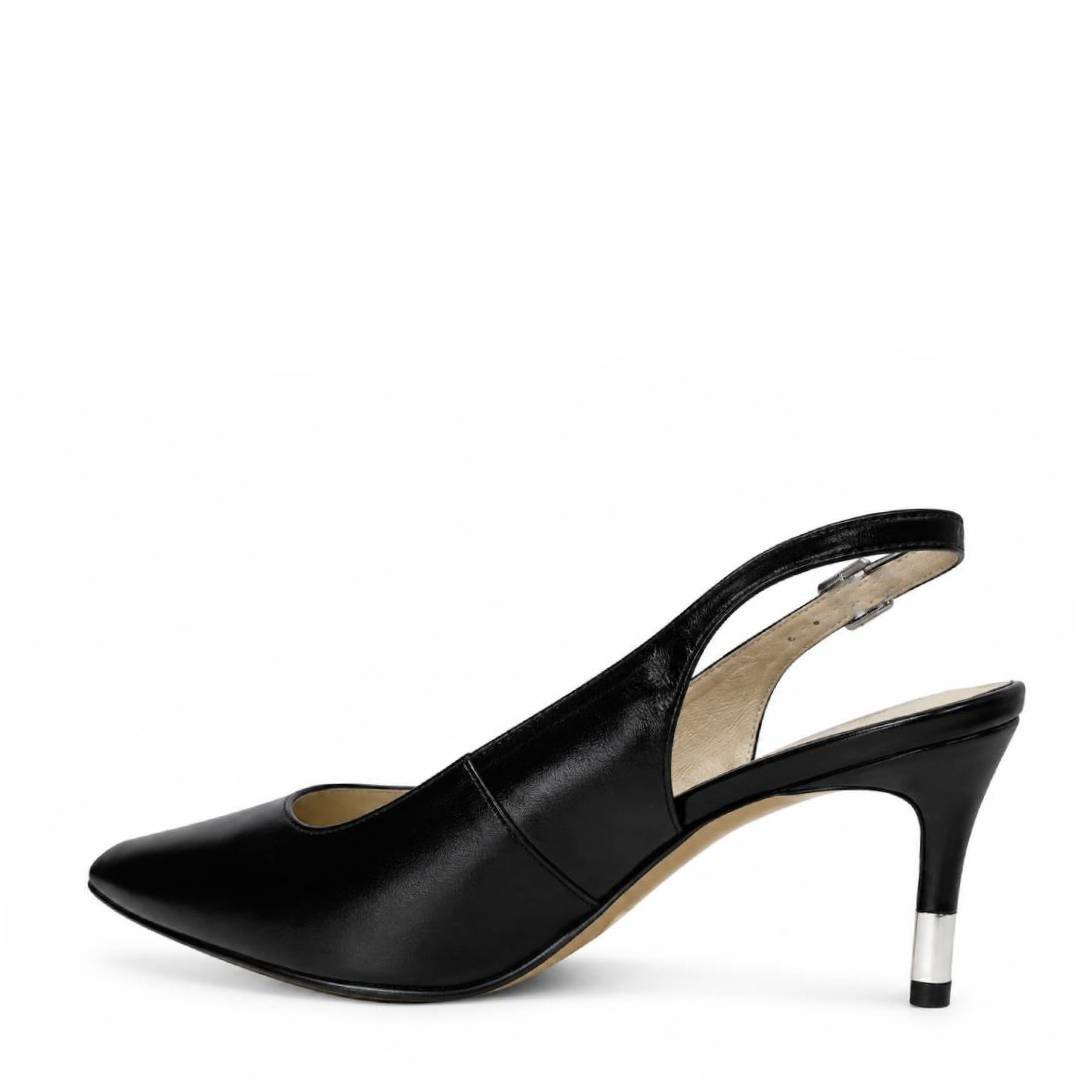 Mila Heel