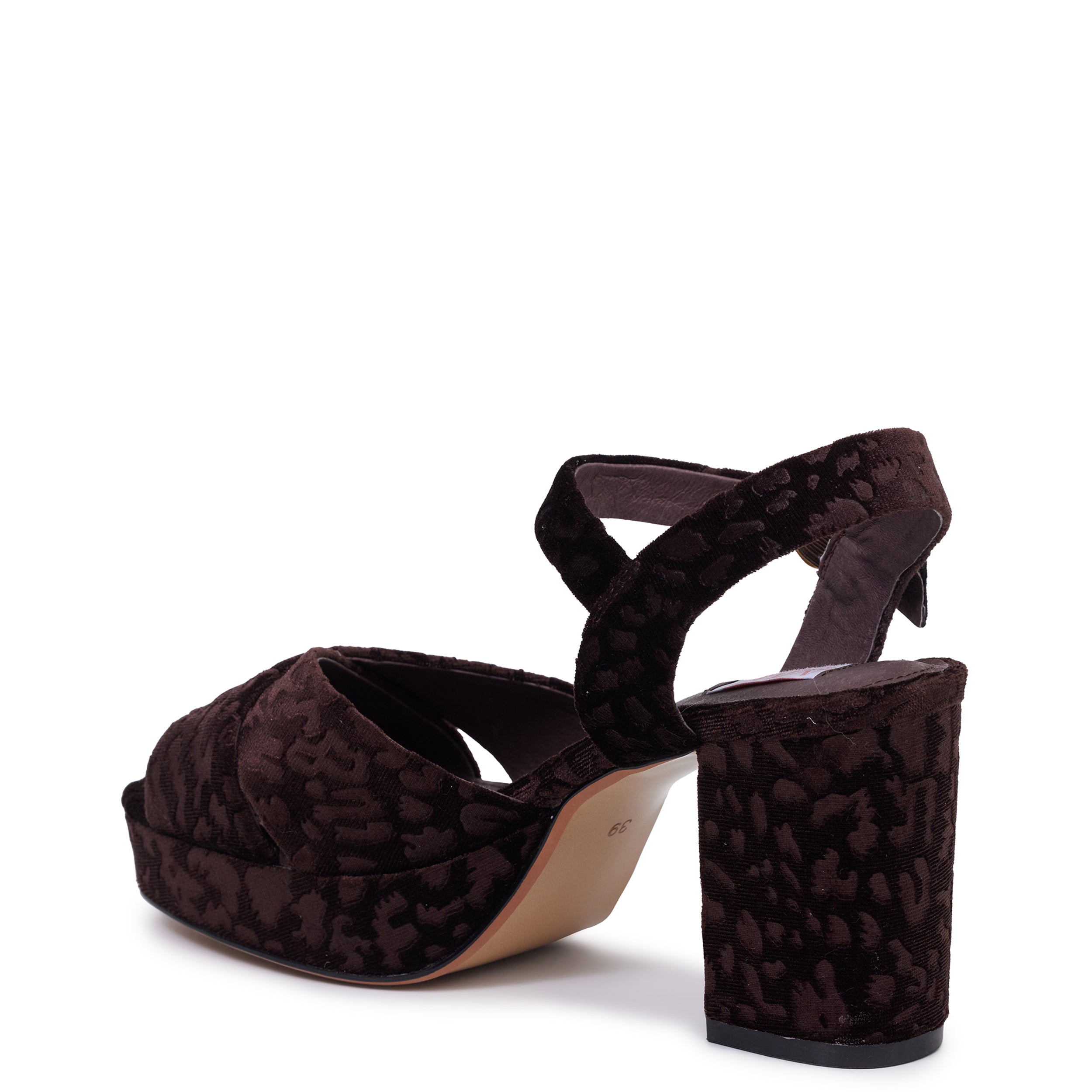 Emilia Heel