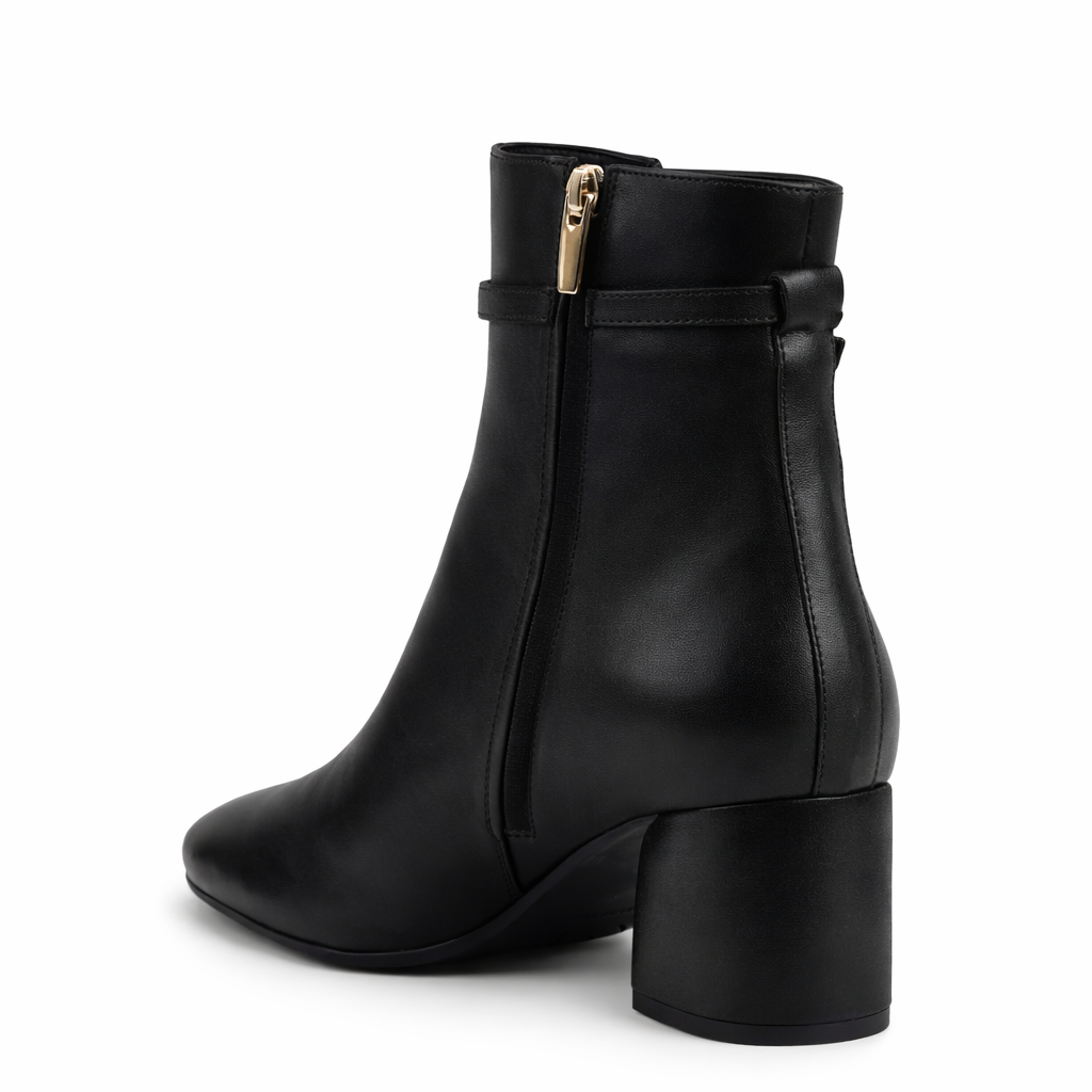 Anita Boot