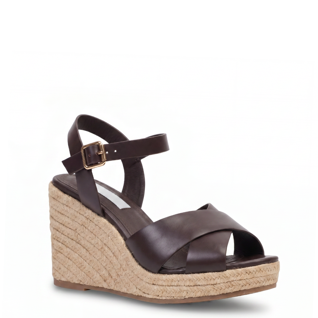 Gisele Wedge