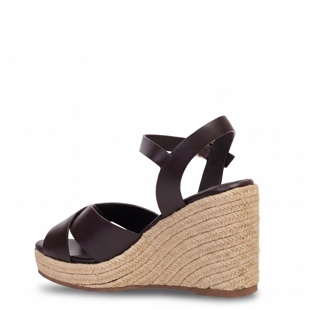 Gisele Wedge