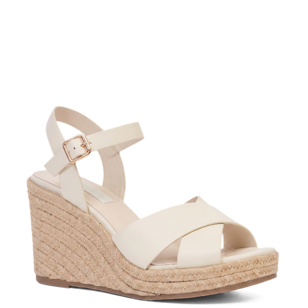 Gisele Wedge