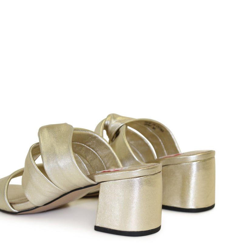 Siobhan Sandal