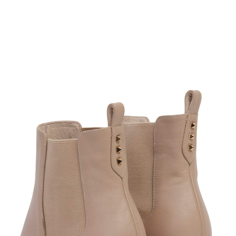 Anna Boot