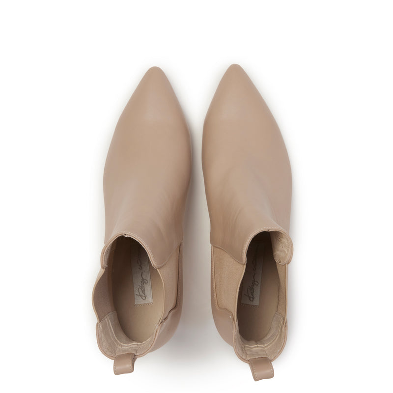 Anna Boot