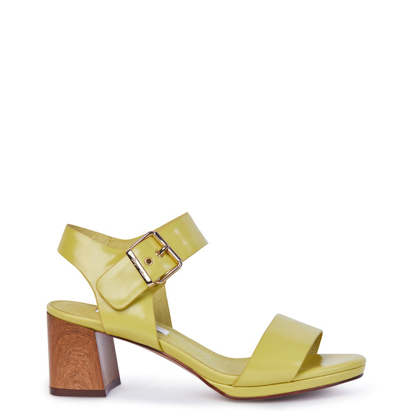 Vanessa Sandal