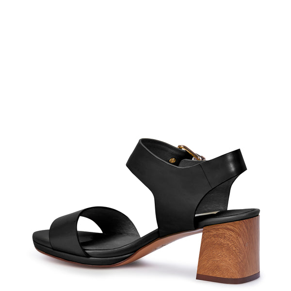 Vanessa Sandal