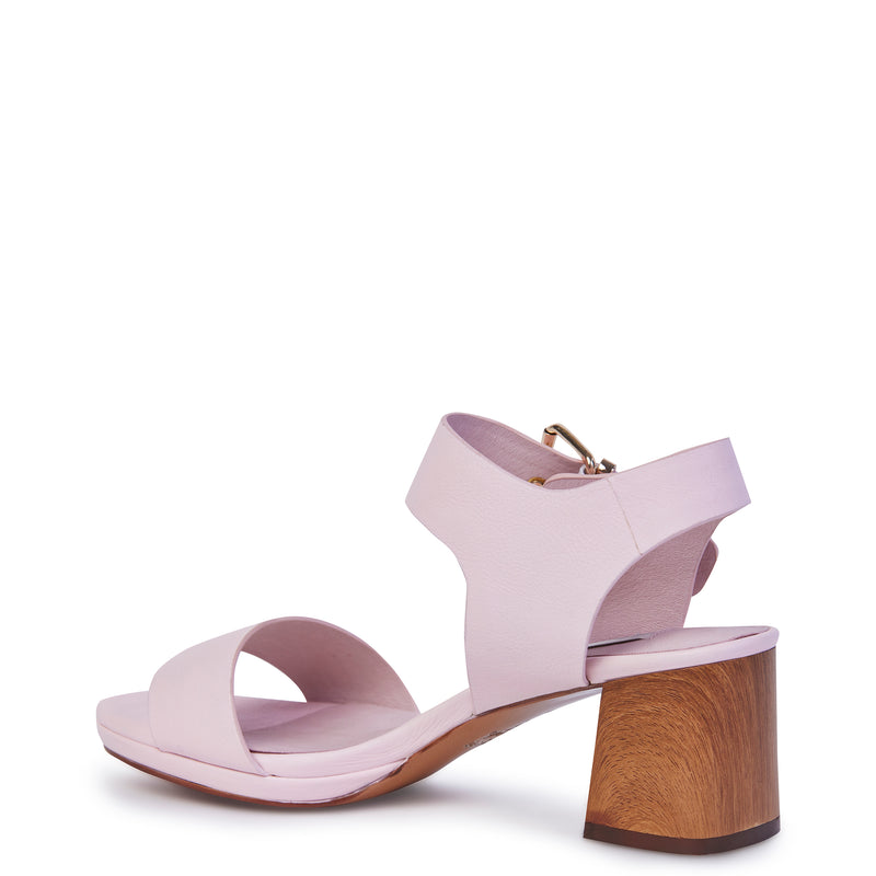 Vanessa Sandal