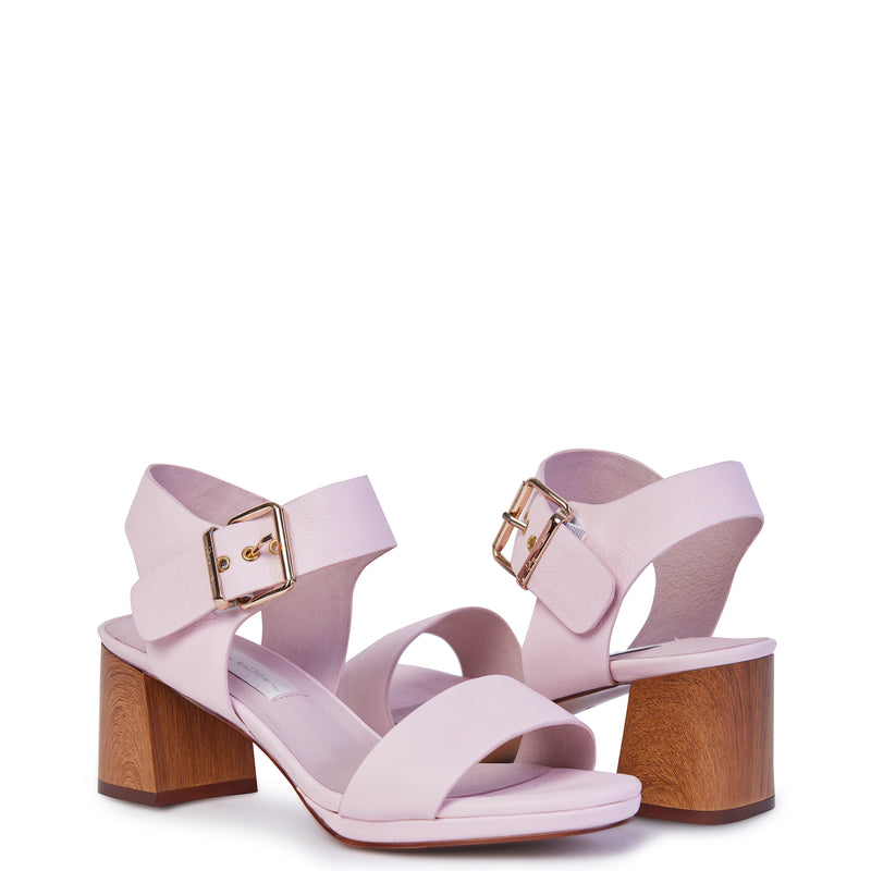 Vanessa Sandal