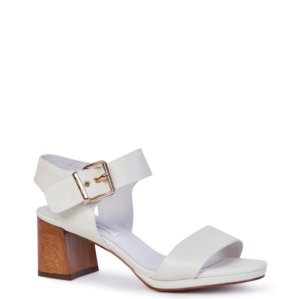 Vanessa Sandal