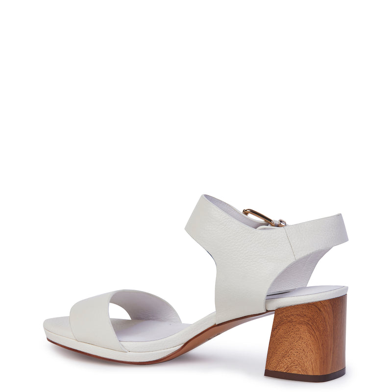 Vanessa Sandal