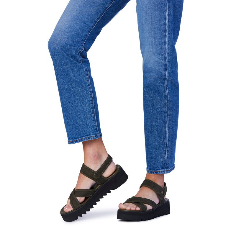 Michaela Sandal