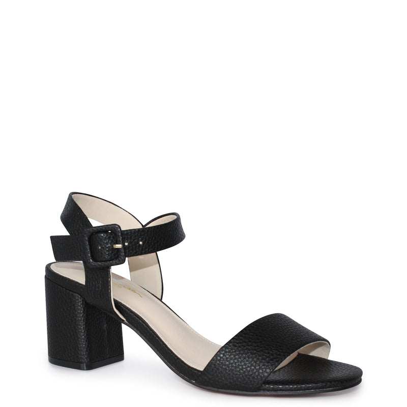 Elisha Sandal