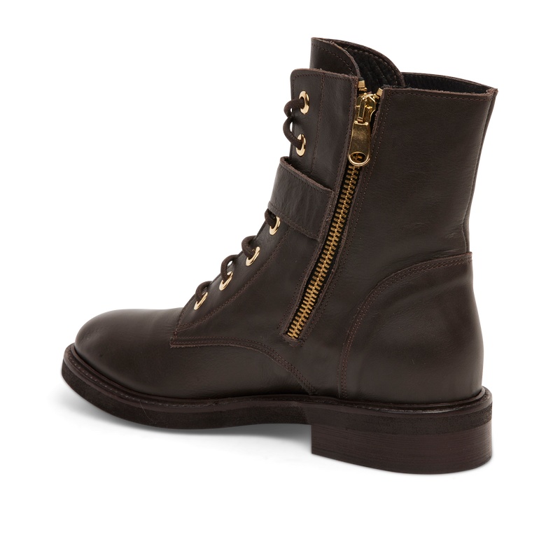 Sonya Boot