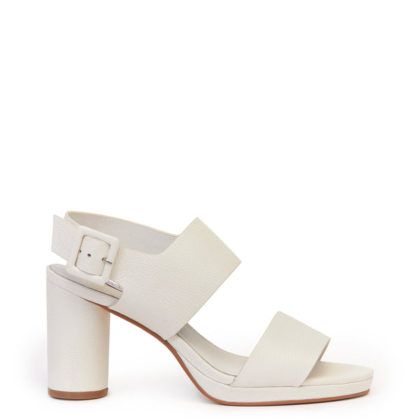 Naomi Heel