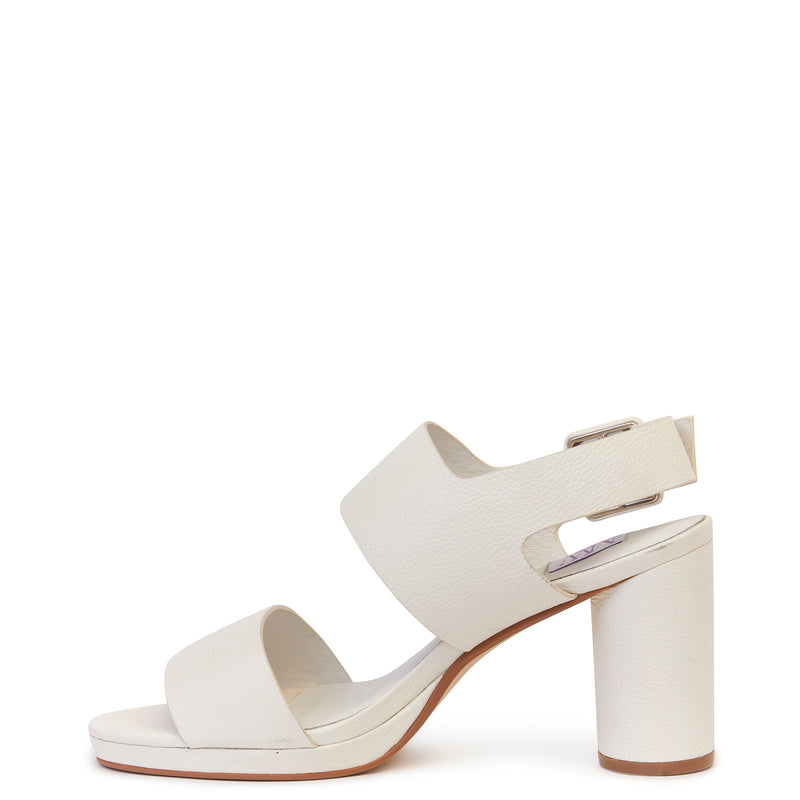 Naomi Heel